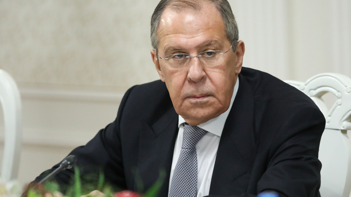 Лавров назвал потоком сознания киевские слухи о Путине, который боится встречаться с Зеленским