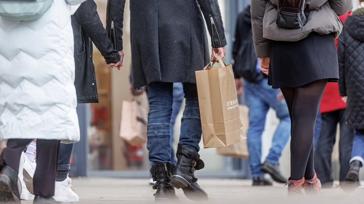 Скидка 50%: Магазины в России обяжут доказывать обещанные дисконты