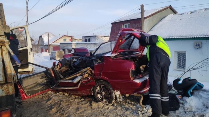 В Свердловской области скончалась пассажирка угнанной пьяным подростком Лады