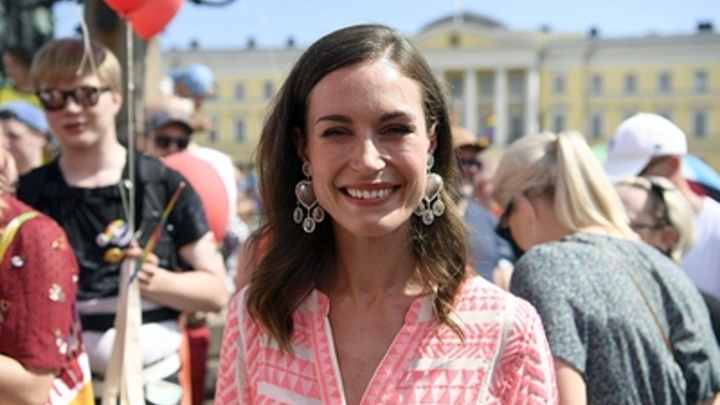 Шут в Англии, шутиха в Финляндии: Перла вскрыл заговор элит