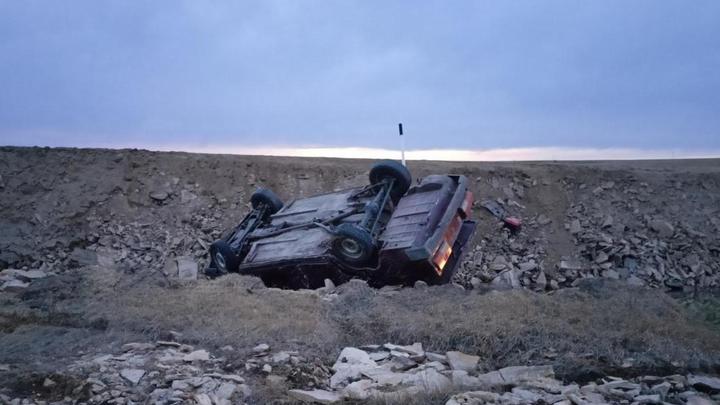 Пассажир Жигулей, перевернувшихся в Чернышевском районе, отправился в больницу