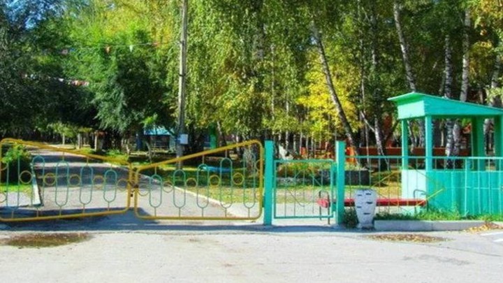 Под Новосибирском четыре детских лагеря наказали за неправильное хранение продуктов