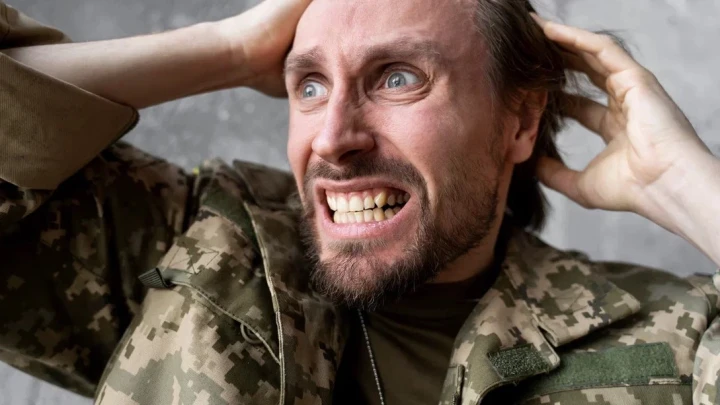 А виноват кто? Путин!: Любопытная деталь с места задержания экстремиста. Военкоры показали говорящие фото