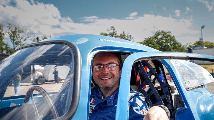 Купить права в Казахстане можно в среднем за 120 долларов