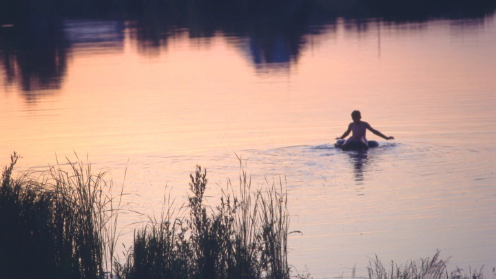 Зараза из воды. Десятки людей в России подхватили паразитарную болезнь - достаточно искупаться