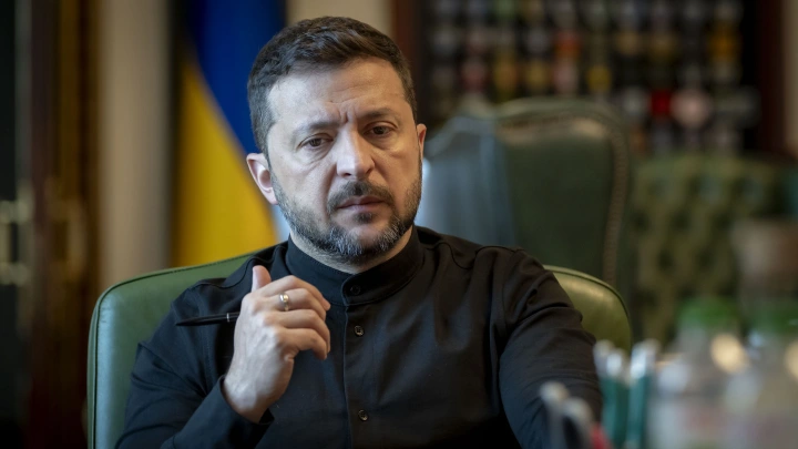 Зеленский готовит новую кровавую авантюру? Экс-советник президента Украины описал ситуацию в Киеве