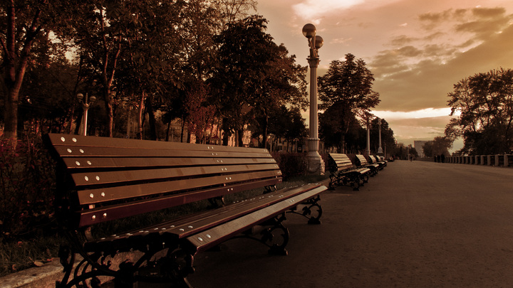 Администрация Бердянска назвала фейком сообщения о взрывах на местной авиабазе