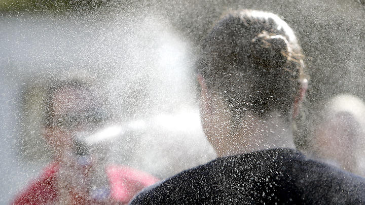 Нападать на женщин и мочиться в штаны заставил шеф: Треш-блогер рассказал, как всё было