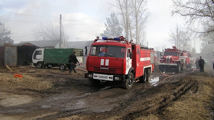 В промзоне Подольска произошёл пожар