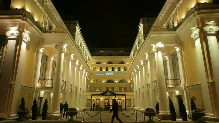 Официальная гостиница Эрмитажа отошла Азербайджану: На сенсации СМИ ответил Солонников