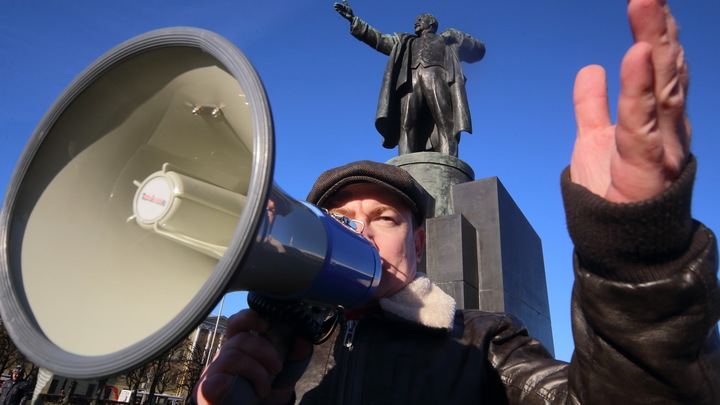 КПРФ - пособники биотеррористов? Как коммунисты распространяют заразу