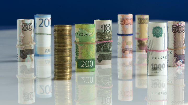 Кого не коснётся пенсионная реформа: Бывшие губернаторы выписали себе золотые надбавки