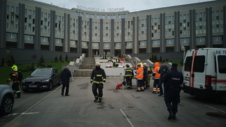 Смертоносная ИВЛ? Между пожарами в реанимациях Москвы и Петербурга нашли ещё одно сходство