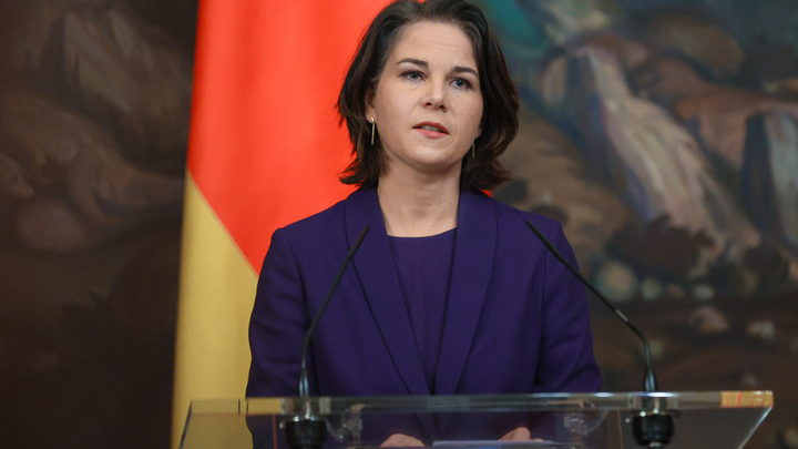 Исчезает из поля зрения: Бербок раскрыла горькую правду об отношении европейцев к Украине