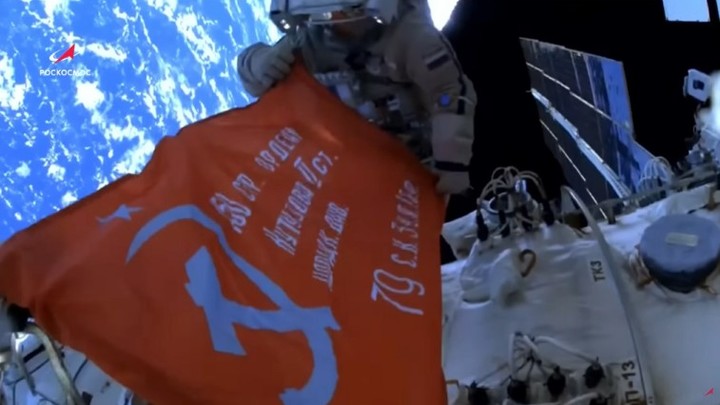 Россия пересматривает космическую программу. Приоритет смещают на спутники