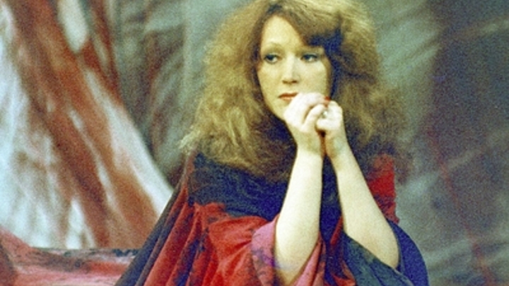 Элитная дача подвела Пугачёву под суд. Теперь даже не продать