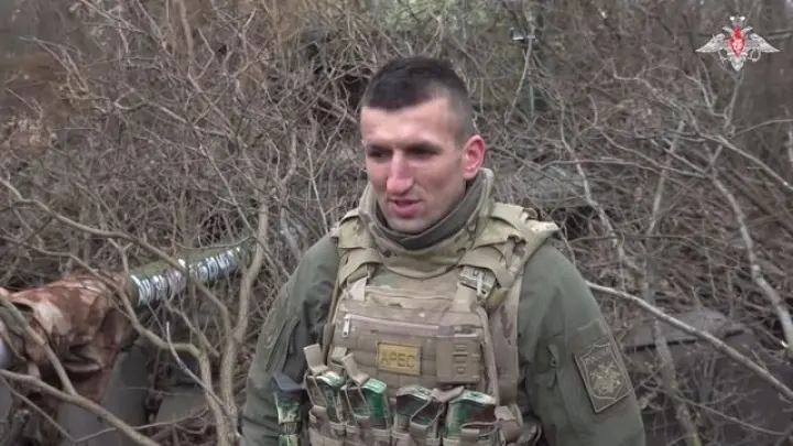 Герой России Курбанов рассказал, как танкисты и бойцы ГРУ вышли из окружения