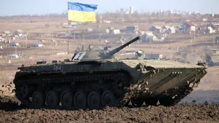 Киевлян попросили ходить пешком, чтобы ВСУ хватило топлива