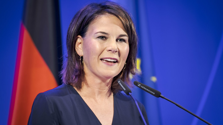 В Сербии раскритиковали слова Бербок о Косово: Ошеломляющий уровень абсурда