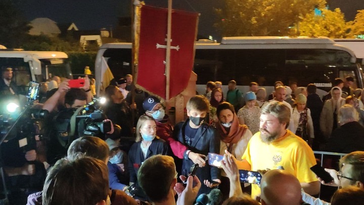 Верующие пройдут народным ходом к Ганиной Яме: Кесарю кесарево, а Богу Богово