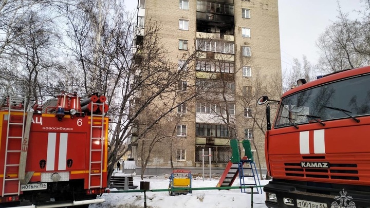 Родителей не было дома: на пожаре в Новосибирске погиб 4-летний мальчик