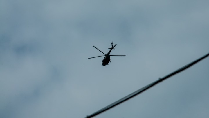 Украинский вертолёт нанёс удар: Атака пришлась по своим