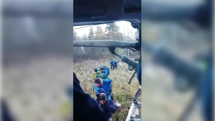 Застрявших в горах Краснодарского края туристов эвакуировали вертолётом
