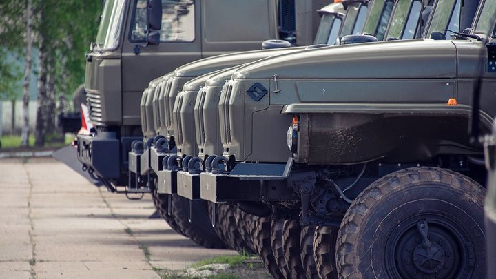 Под Смоленском те самые грузовики? Встретили уже третью колонну