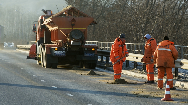 В мае планируют пустить движение по мосту через реку Малая Истра в Подмосковье