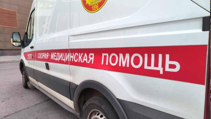 Женщина в Твери умерла у дверей больницы: Идёт расследование. Маму не приняли медики, заявила дочь