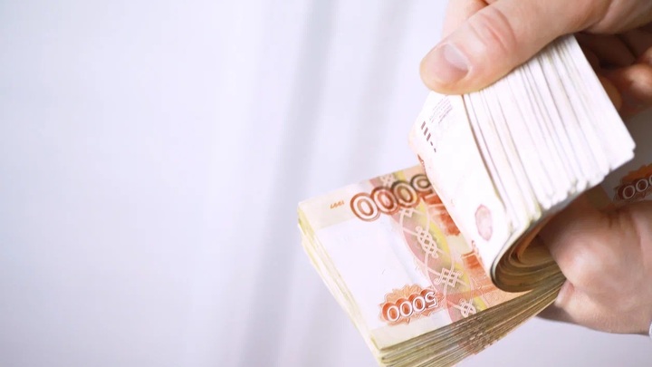 Два офицера Минобороны признались во взятках на 11 млн рублей. Их проверяют на причастность к оборонным заказам