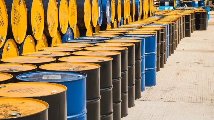 Китай приостановил экспорт нефтепродуктов за пределы Гонконга и Макао