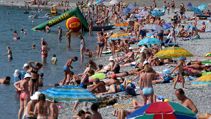 Прокуратура проверит пляж под Екатеринбургом, где неизвестные вымогают деньги за вход