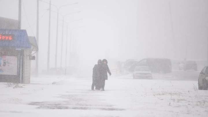 В Омске школьница ушла из дома в сильный мороз и пропала