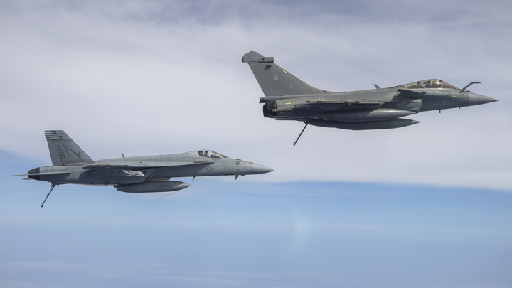 Власти Нидерландов подтвердили поставку первых самолетов F-16 на Украину