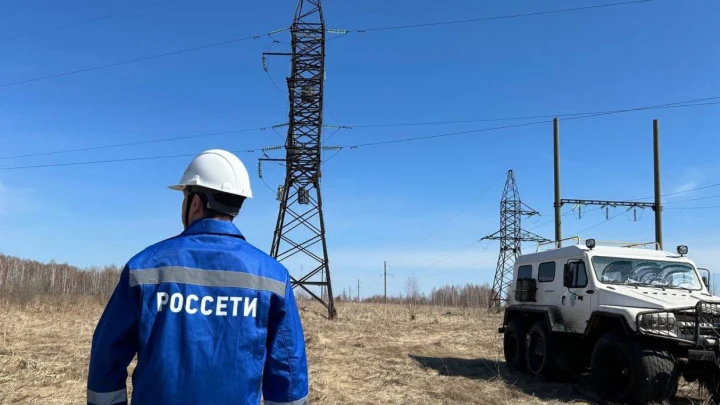 Из-за штормового предупреждения Россети Новосибирск перешли в режим повышенной готовности