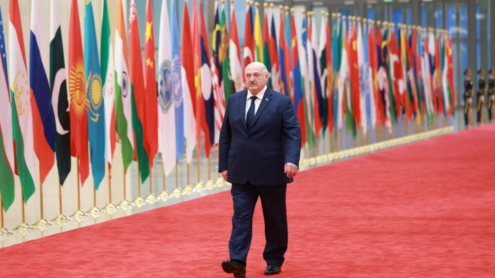 Лукашенко — Зеленскому: если ты хочешь сохранить Украину в нынешних границах, нужно договариваться