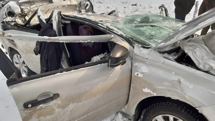 В Челябинской области в праздничный день погибла женщина-водитель