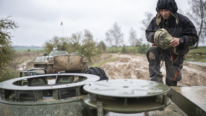 Учить трудно: Немецкие танкисты пожаловались на боевиков с Украины