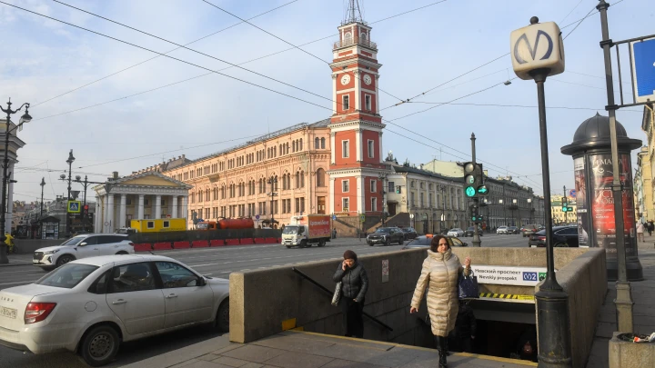 Химическая вонища над Петербургом 1 октября: Что это за запах и откуда он взялся