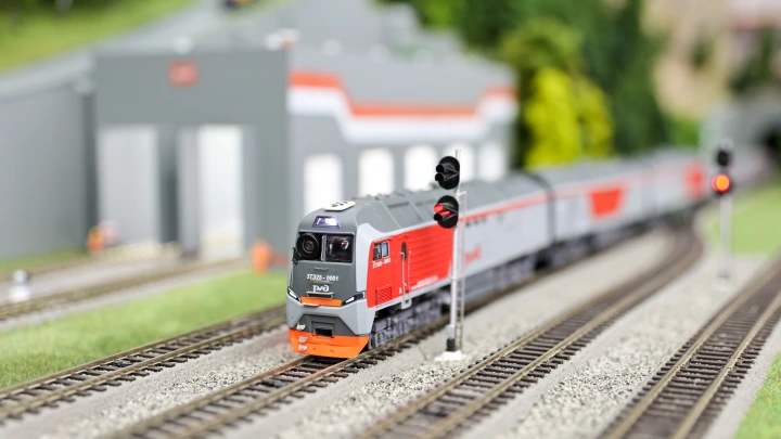 Огромный долг РЖД погасят простые люди: Спасение компании может опустошить Фонд национального благосостояния