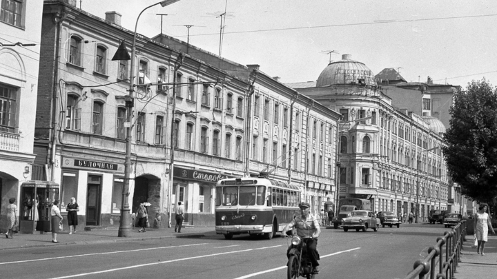 Фото ярмарки в Лужниках вызвало ностальгию у москвичей