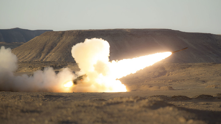 Минобороны России уничтожило две американские HIMARS, которыми Арестович собирался работать по Уралу