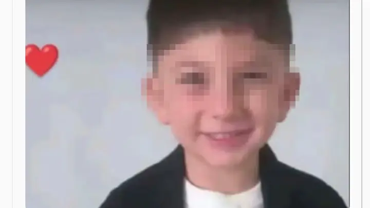 В Турции 4-летний мальчик умер после нескольких часов в машине на жаре