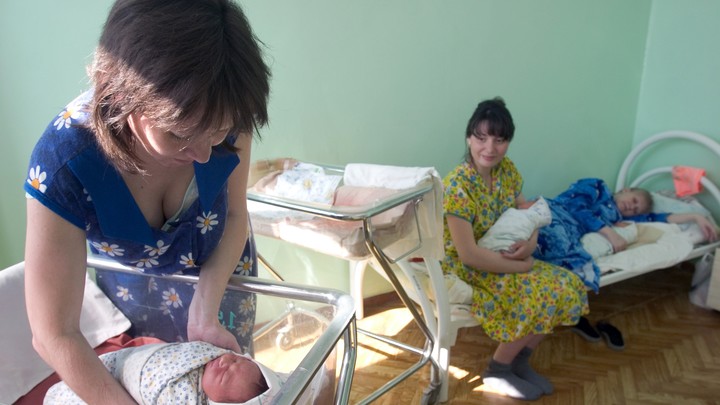 В Челябинской области закрыли крупный роддом