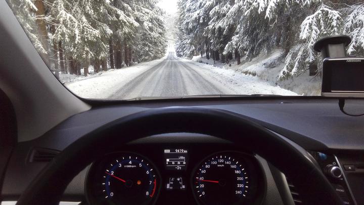 Как не уснуть за рулём в дороге? Блогеры предложили простую хитрость