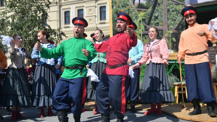 В России состоится уникальный международный фестиваль народной песни. В Петербург съедутся коллективы со всего мира