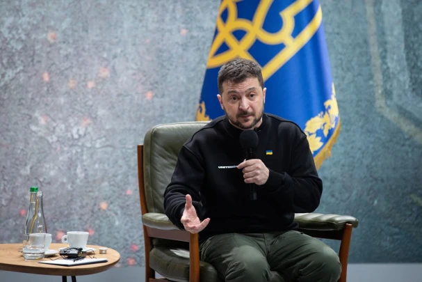 Украина проиграет без помощи США: В стенаниях Зеленского рядом прозвучало использовать всё и большие деньги