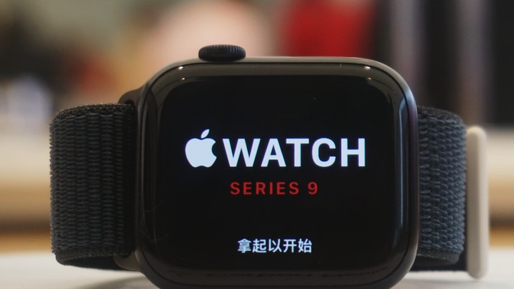 Apple Watch спасли жизнь жителю США, уведомив о проблемах с сердцем