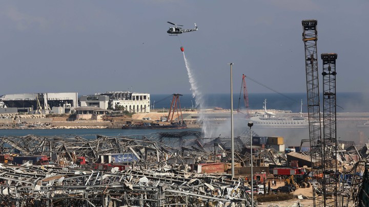 Страшный взрыв в Бейруте повторился спустя 15 лет: кому выгодна дестабилизация обстановки?